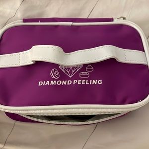 Diamond peeling for micro dermabrasion